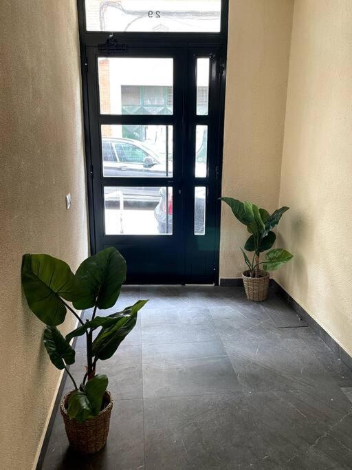 Cozy 2 Bedroom Apartment With Patio Madri Exterior foto