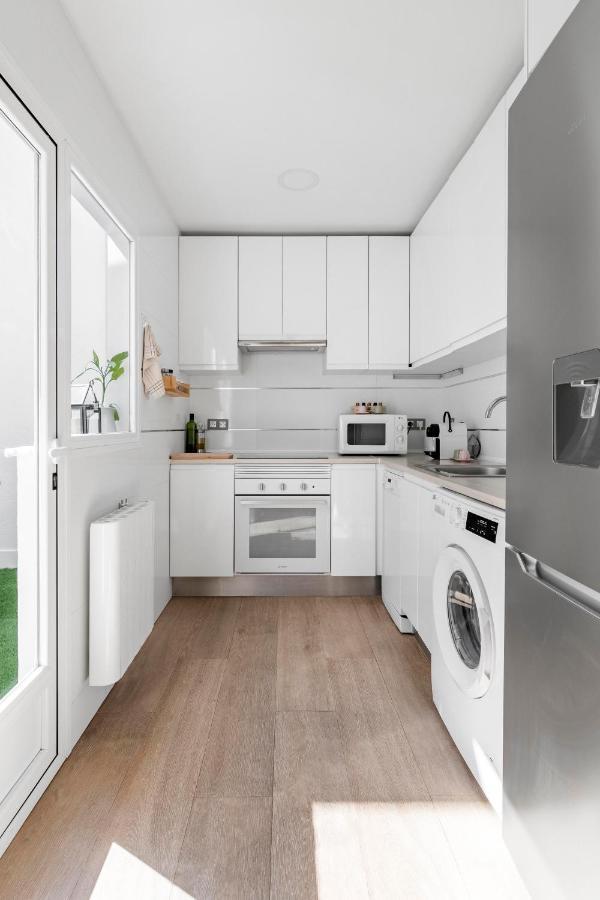 Cozy 2 Bedroom Apartment With Patio Madri Exterior foto