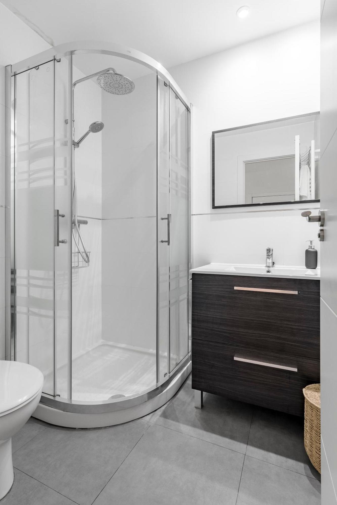 Cozy 2 Bedroom Apartment With Patio Madri Exterior foto